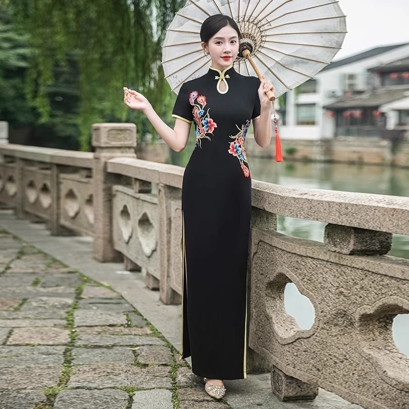 Ao Dai Vietnam Dress - 女性の伝統的なベトナムアオザイチャイナドレスオリエンタルエスニックスタイル刺繍パフォーマンスウェディングパーティードレス