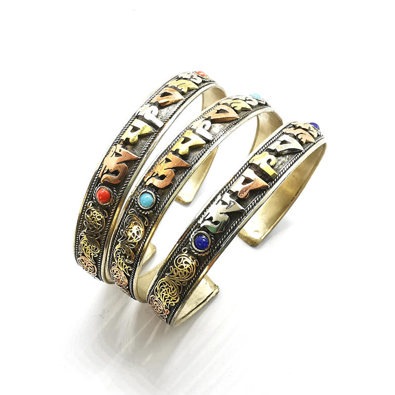 Tibety anmantrasamuetオープン手錠マンニ - Ethnic Fashion Com のレビューと価格