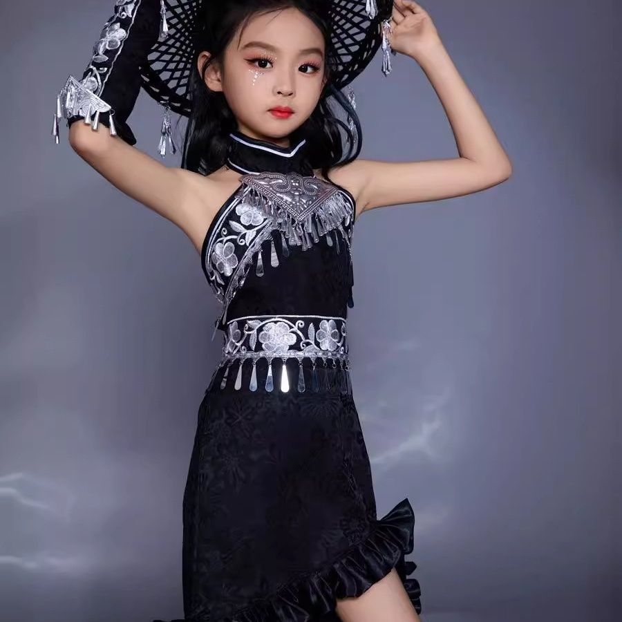 子供用スーツ トレーリングスカート 中国少数民族衣装 ランウ - Ethnic Fashion Runway のレビューと価格