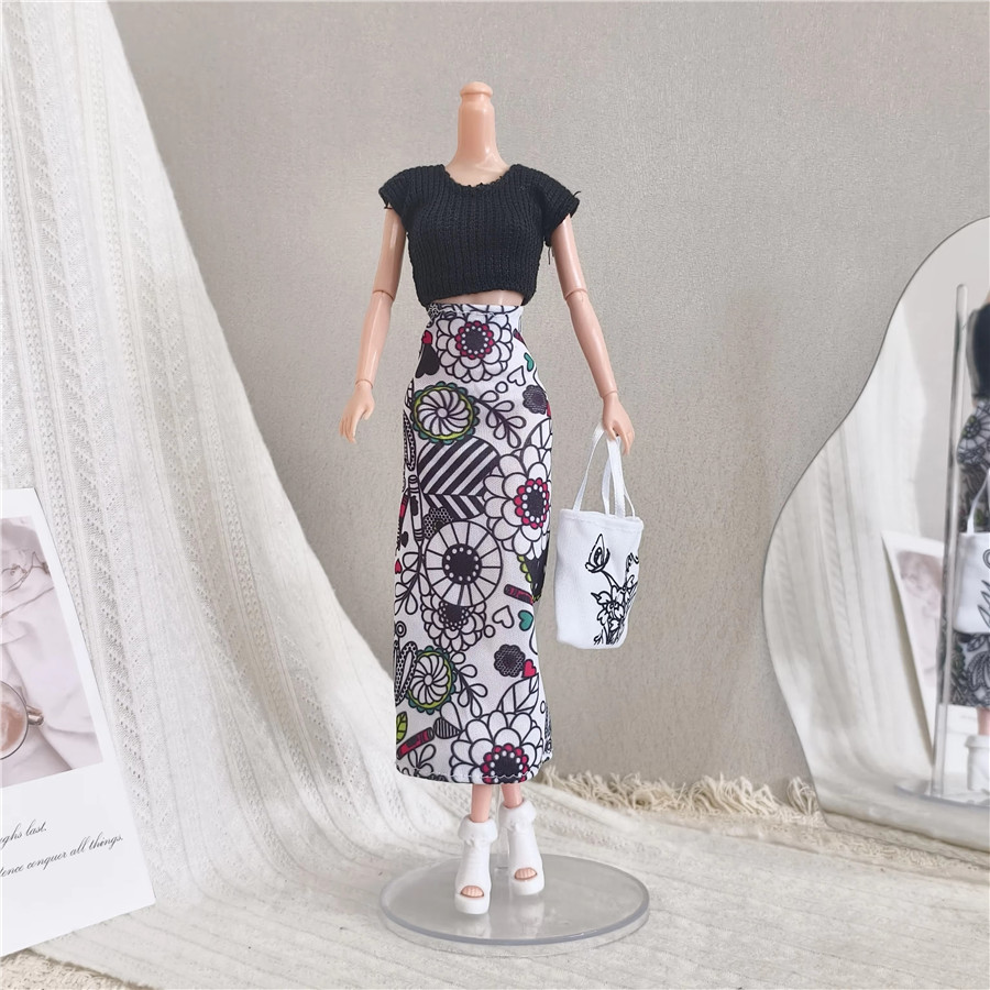 エスニックスタイル人形服アクセサリー黒トップ＆花柄スカートセ - Ethnic Fashion Girls のレビューと価格